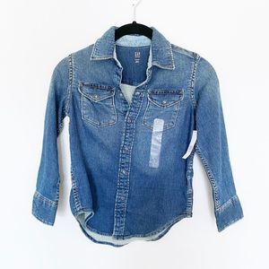 3 for $25 / NWT GAP DENIM BUTTON DOWN SHIRT